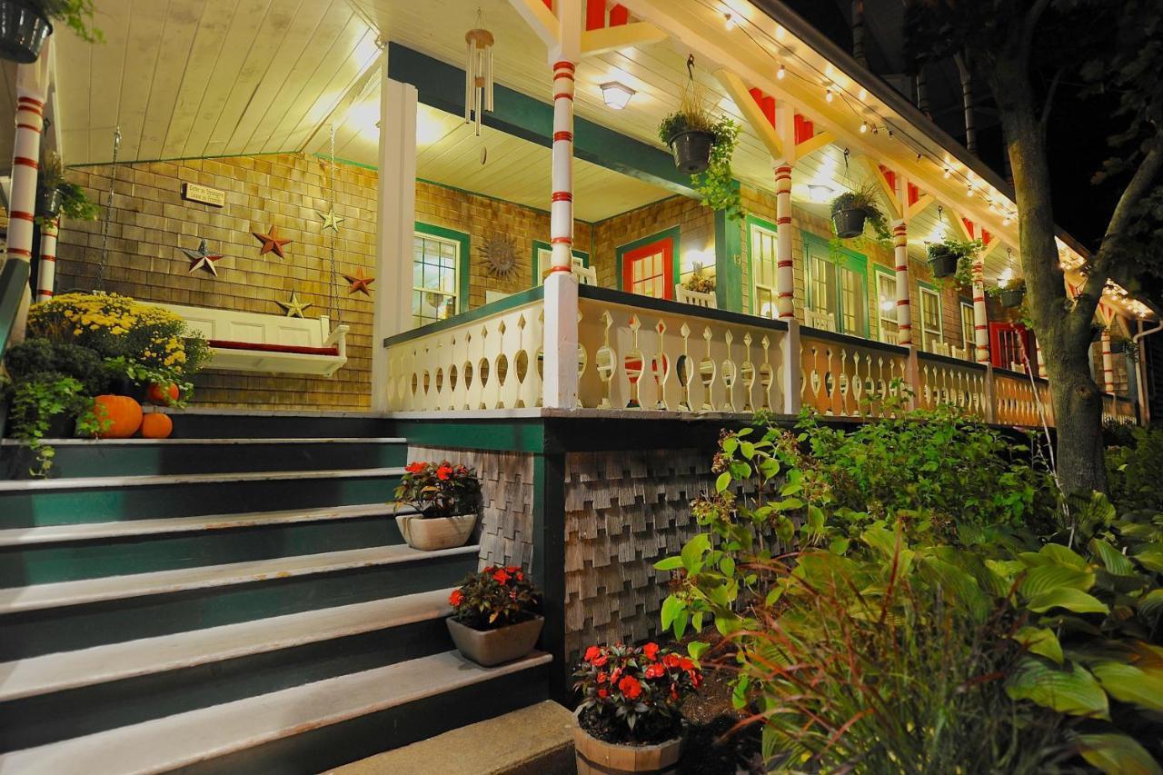 Pequot Hotel Оук Блъфс Екстериор снимка